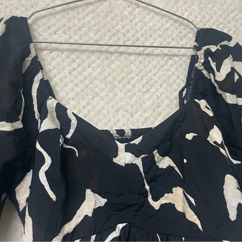 Nine West Black & Cream Short Puff-Sleeve Crop Top Sweetheart Neckline Large - Picture 5 of 7